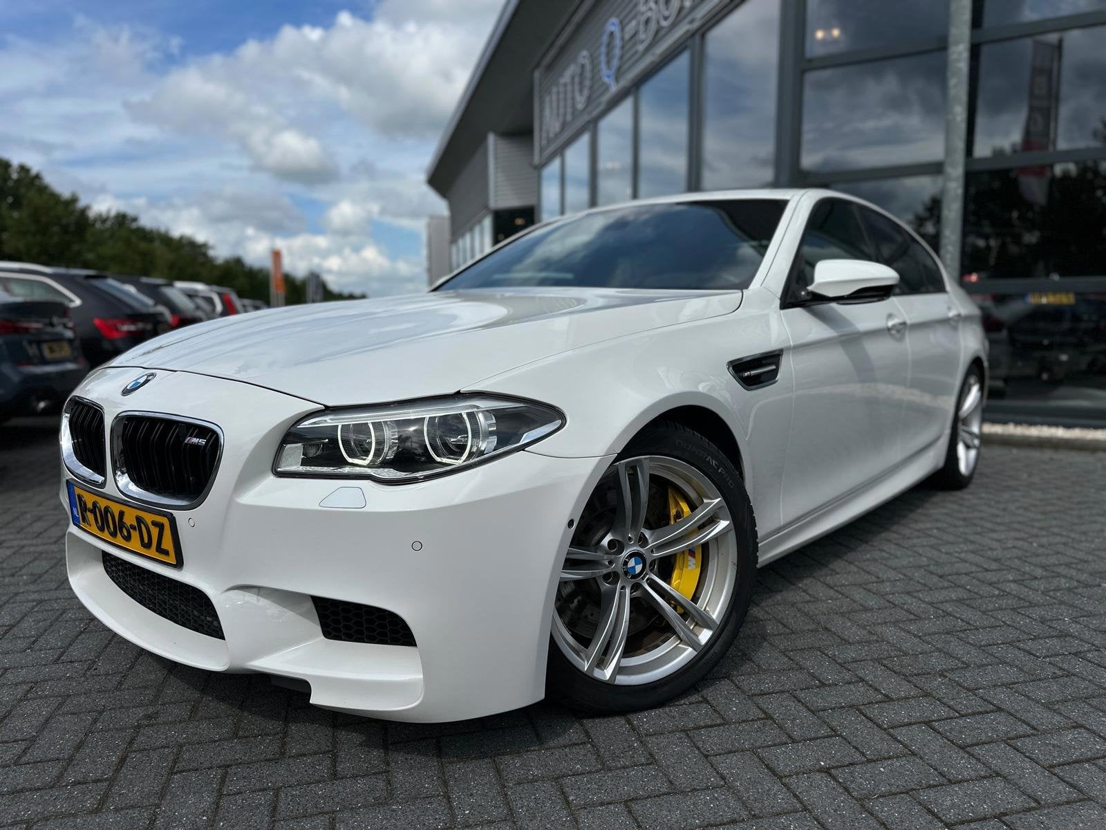 BMW 5-serie M5 | Full options | Head up | Soft Close | 360*, Automaat, Achterwielaandrijving, Gebruikt, 2000 kg