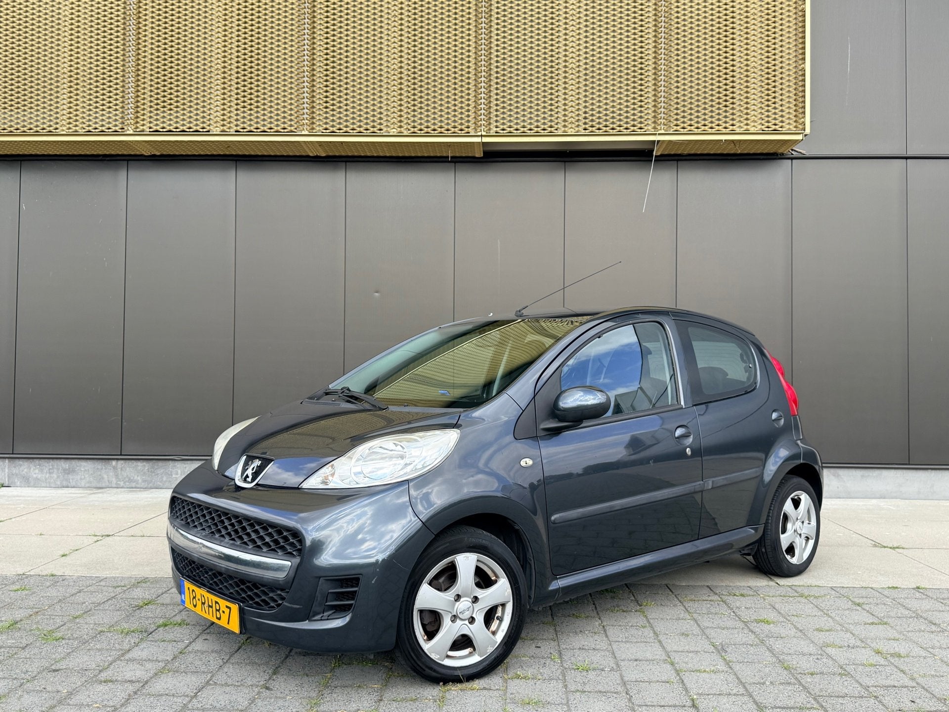 Peugeot 107 1.0-12V XS | Carplay | Nwe APK | Airco | LM Velg, Auto's, Voorwielaandrijving, Euro 5, Gebruikt, 4 stoelen