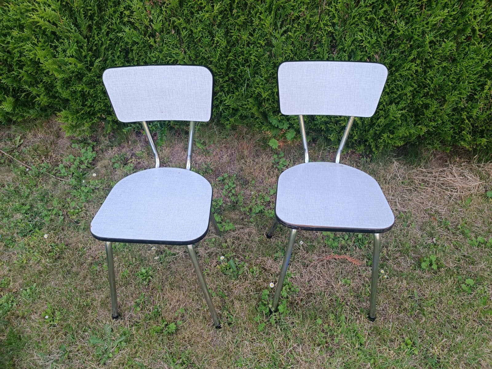 2x retro formica stoelen, wit. Jaren 60-70., Ophalen, Huis en Inrichting