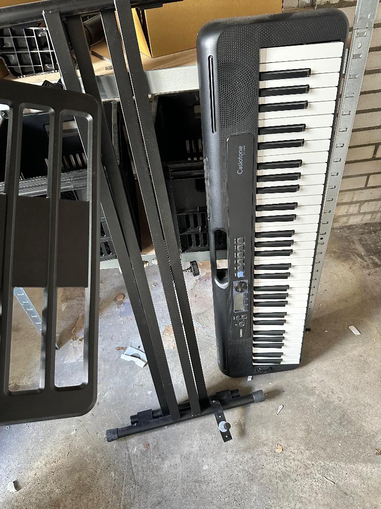 Keyboard, Muziek en Instrumenten, Keyboards, Ophalen, Zo goed als nieuw, 61 toetsen, Overige merken