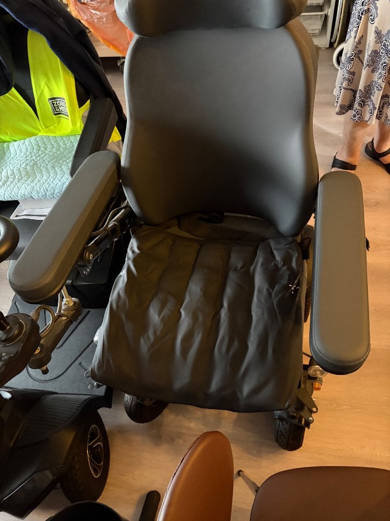 Elektrische rolstoel, Diversen, Rolstoelen, Zo goed als nieuw, Elektrische rolstoel, Ophalen