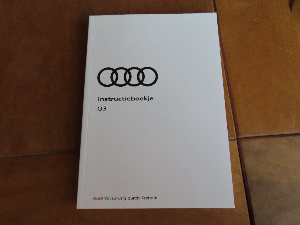 Nieuw instructieboek Audi Q3, Q3 Sportback, RS Q3 2023, Ophalen of Verzenden