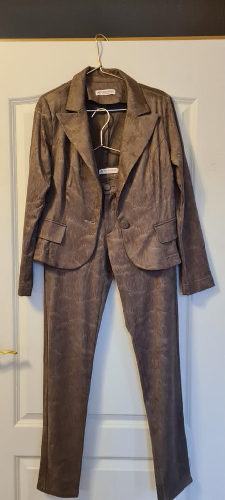 William&Glenn designer dames pak 36 Nieuw!!, Ophalen of Verzenden, Nieuw, Maat 36 (S), Bruin