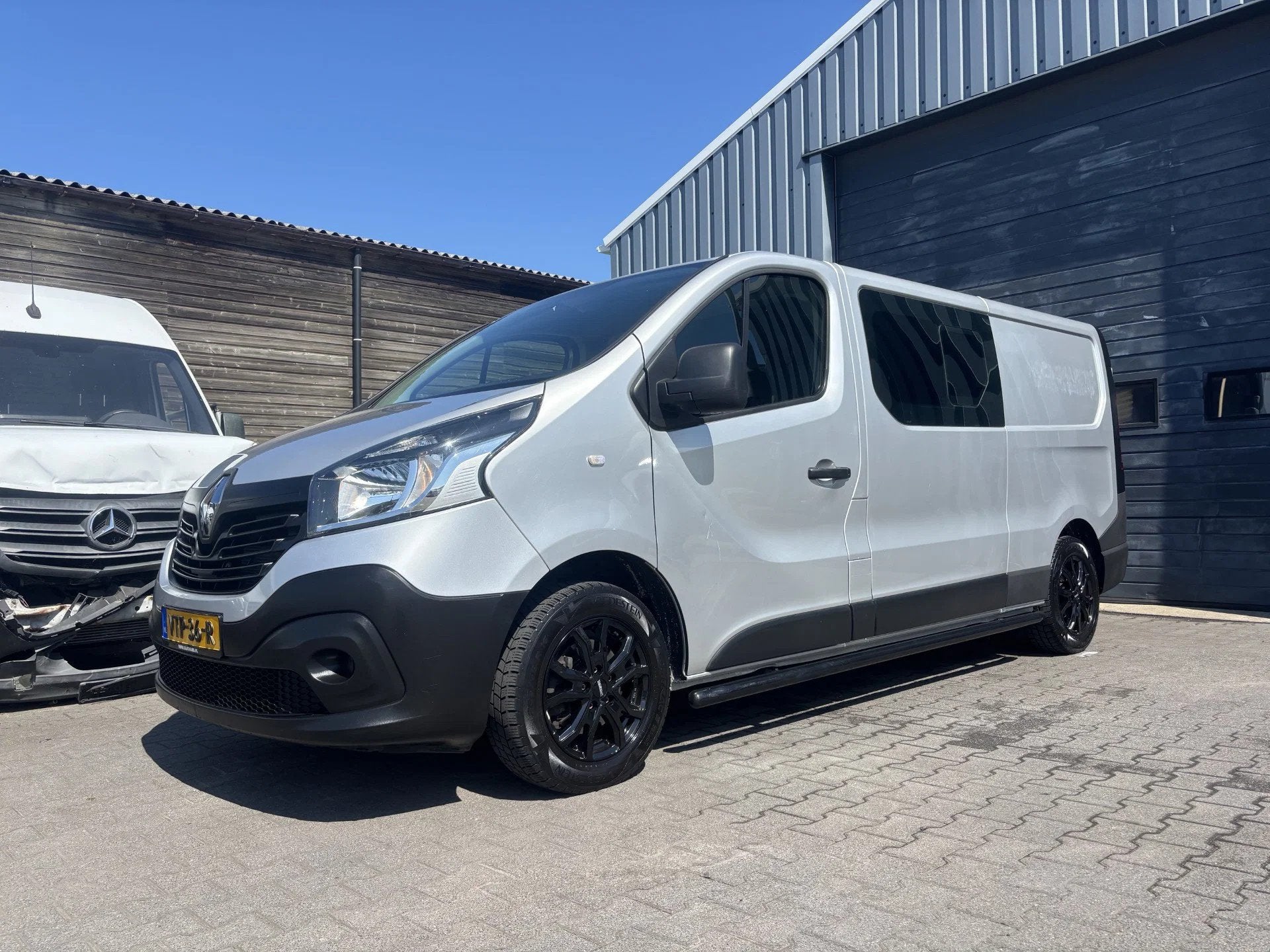 Renault Trafic 1.6 dCi Dubbel Cabine Airco Navi Trekhaak, Gebruikt, Euro 6, 4 cilinders, Renault