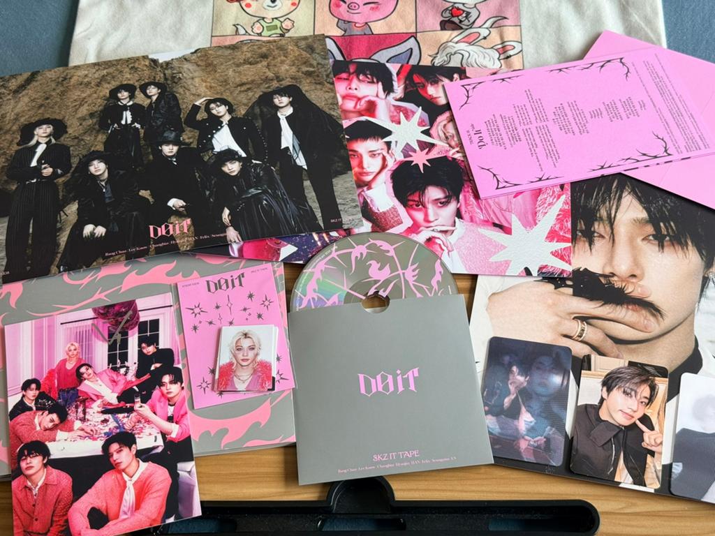 Stray Kids SIGNED do it album compleet, Ophalen of Verzenden, Zo goed als nieuw, Foto of Kaart