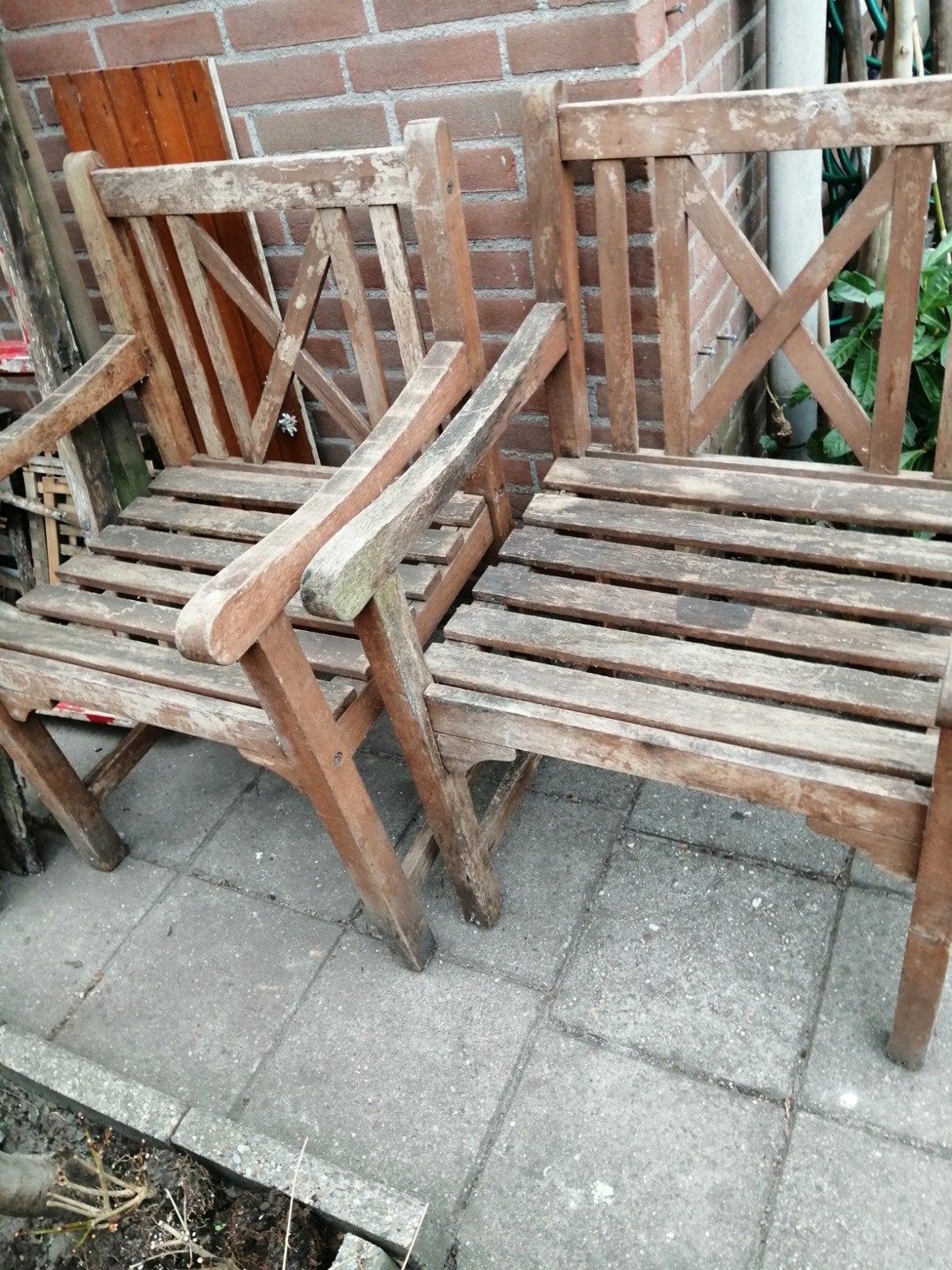 2 hard houten tuinstoelen., Ophalen, Gebruikt, Hout