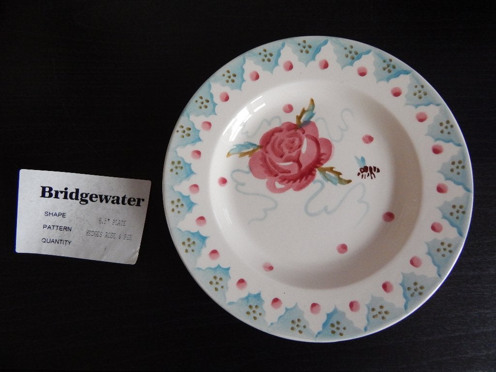 Emma Bridgewater Rose & Bee gebaksbordje 16,5 cm 2014, Verzenden, Nieuw, Overige stijlen, Kop(pen) en/of Schotel(s)