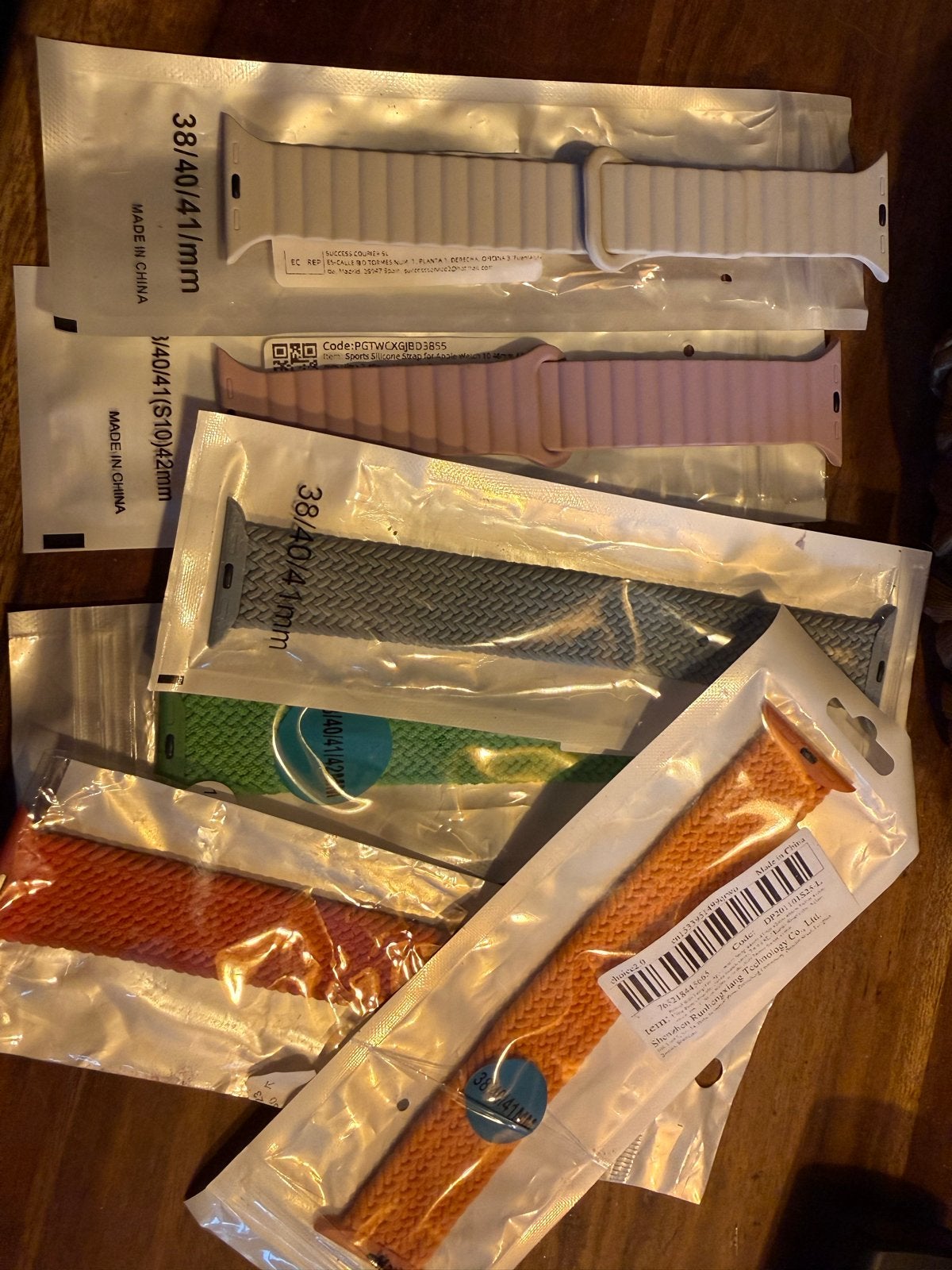 Diverse Apple Watch bandjes - Nieuw in verpakking, Sieraden, Tassen en Uiterlijk, Ophalen of Verzenden, Nieuw