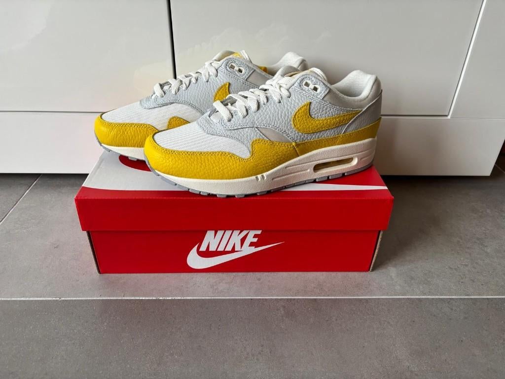 Nike air max 1 tour Yellow maat 40,5, Overige kleuren, Nike, Nieuw, Ophalen of Verzenden