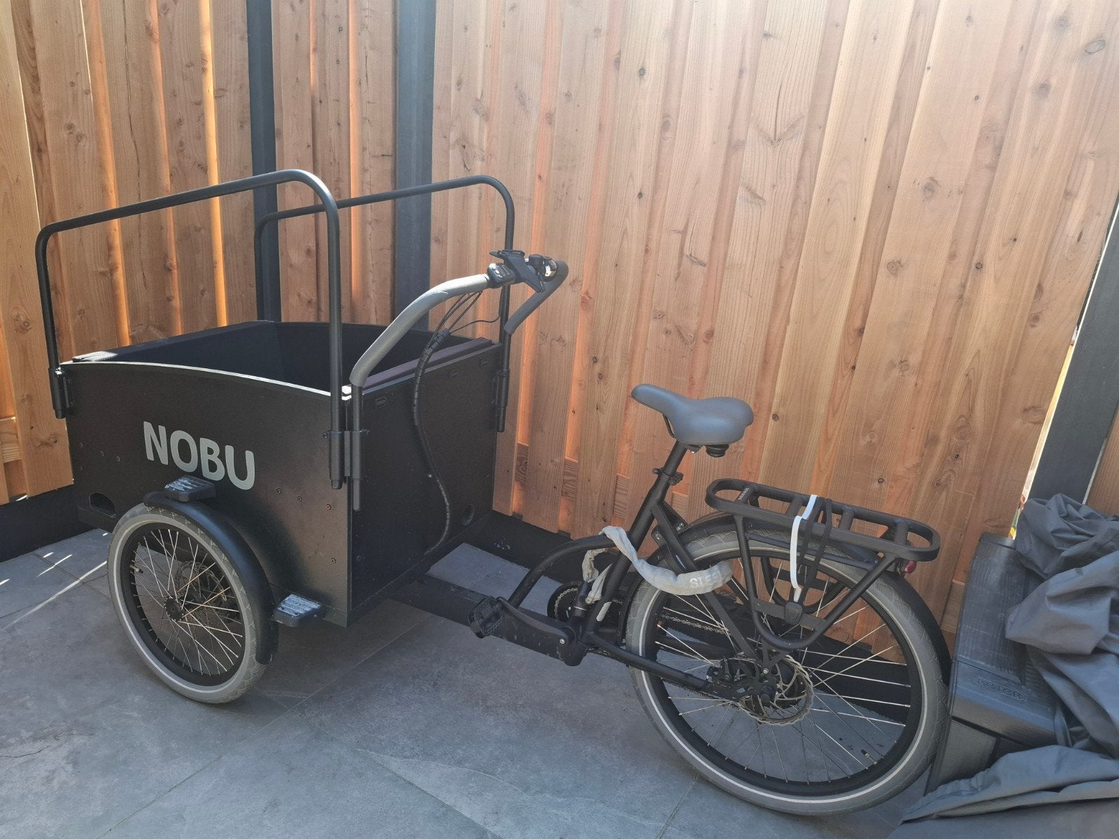 Nobu Bakfiets - Zo goed als nieuw, 4 kinderen of meer, Elektrisch, Zo goed als nieuw, Schijfrem