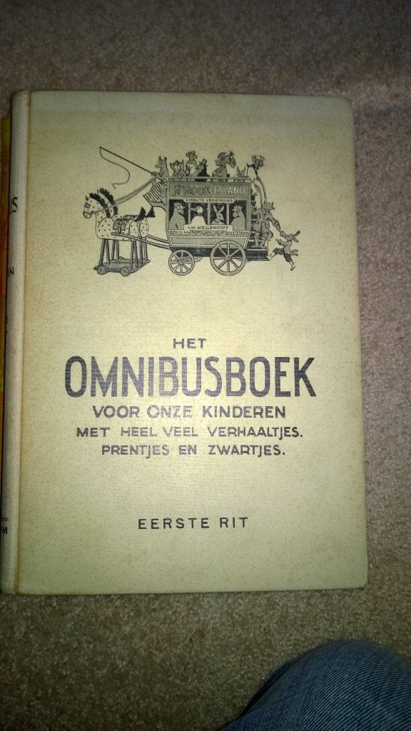 Boek - 564 - omnisbusboek, Ophalen of Verzenden, Zo goed als nieuw