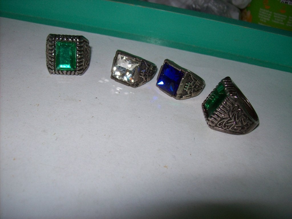 Ringen Zilvertint 4 x Mooi Modellen Kristalsteen Maten 19/20, Met kristal, 20 of groter, IJzer of Staal, Nieuw