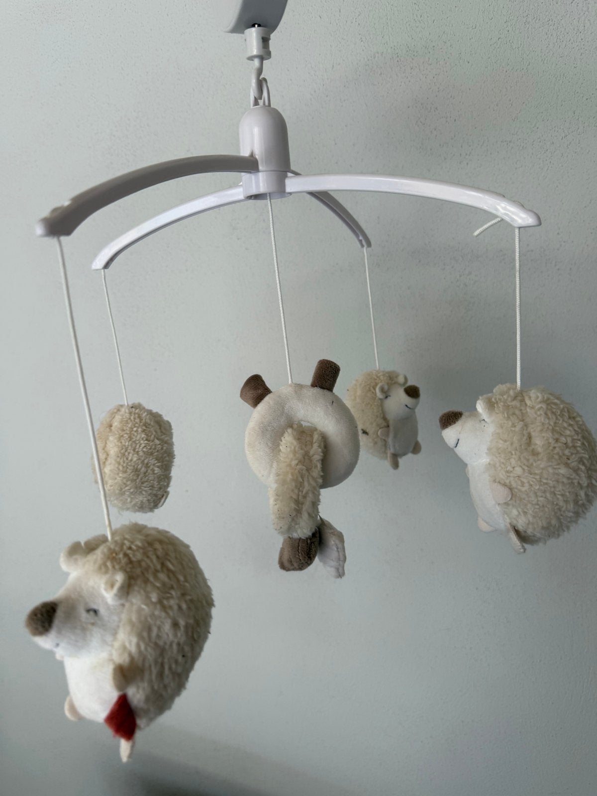 Muzikale baby mobiel met egeltjes, Ophalen, Gebruikt, Mobiel, Met geluid
