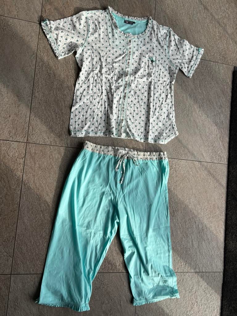 Hele mooie pastunette pyjama mt 48, Kleding | Dames, Pyjama's, Ophalen of Verzenden, Zo goed als nieuw, Maat 46/48 (XL) of groter
