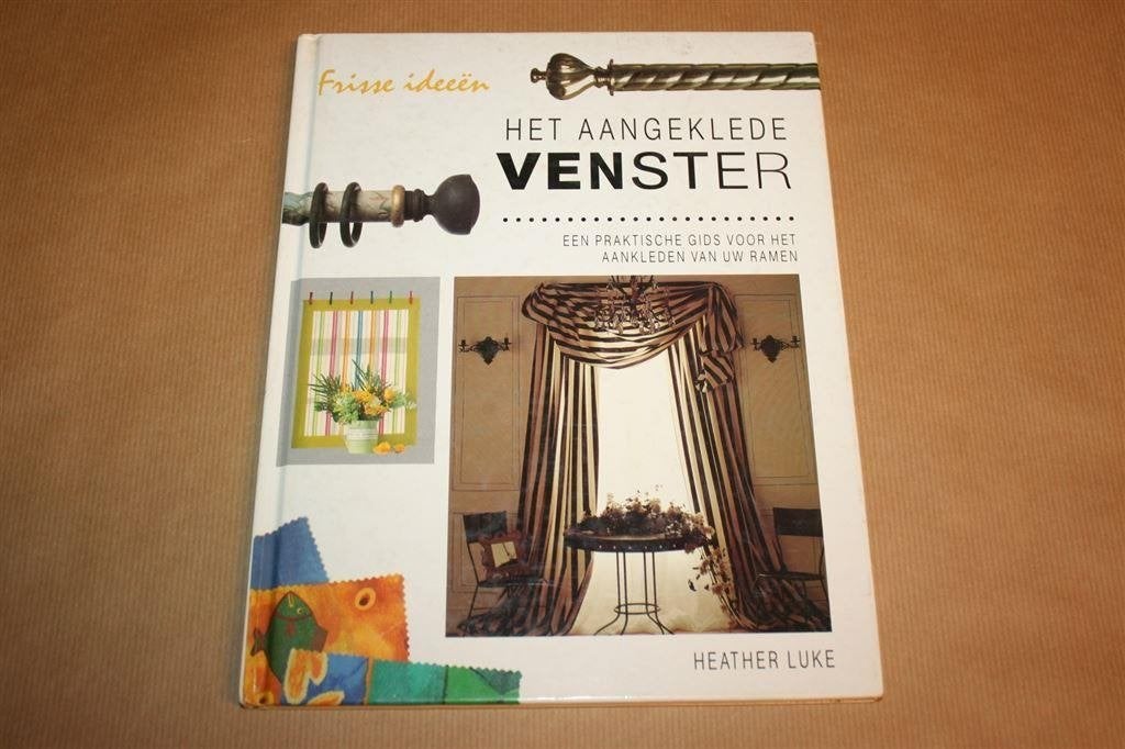 Het aangeklede venster. Gids aankleden van uw ramen., Ophalen of Verzenden, Gelezen, Interieur en Design
