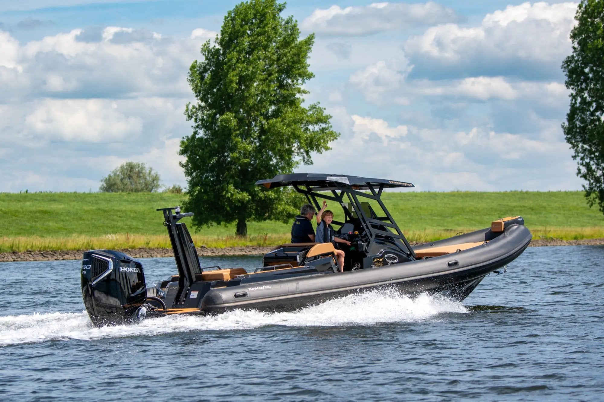 Navisoul 850 Cabin RIB 2026 – Honda 350 pk, toilet, T-top,, Watersport en Boten, 350 pk, 9 m, Nieuw, 3 m