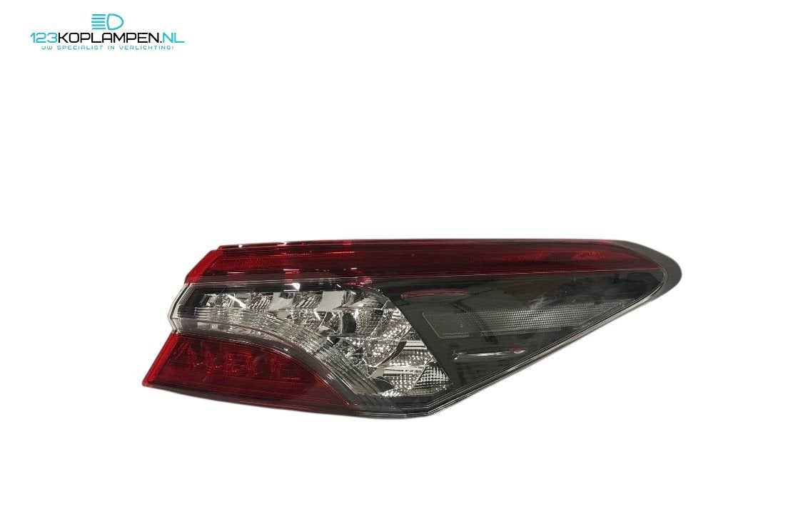 Toyota Camry 9 achterlicht rechts LED donker, Gebruikt, -, Verzenden, Toyota