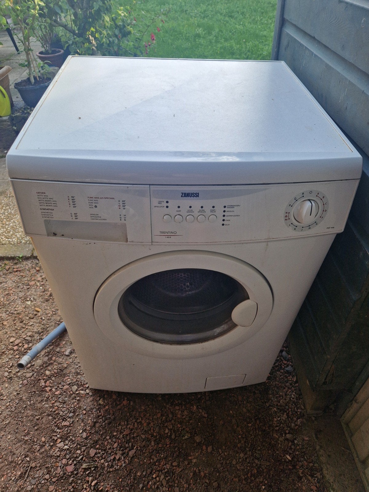 Zanussi wasmachine  gratis afhalen., Ophalen of Verzenden, Gebruikt, 1200 tot 1600 toeren, 85 tot 90 cm