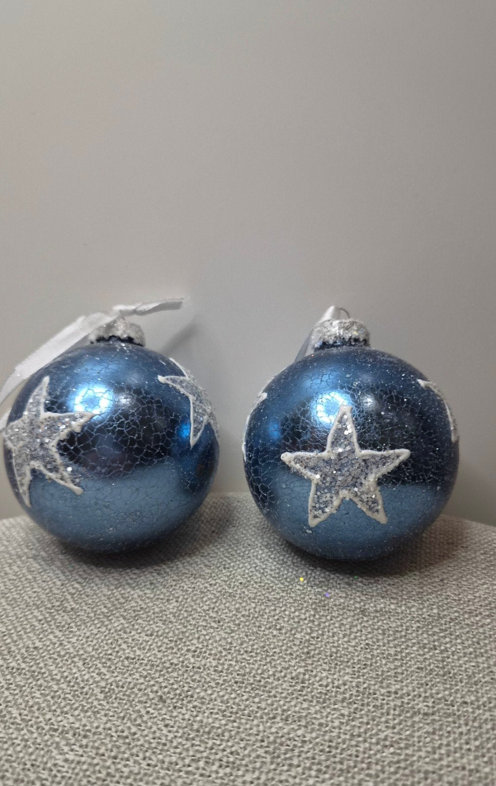 Set van 2 Luxe Glazen Kerstballen – Ijsblauw met Glitter Ste, Ophalen of Verzenden