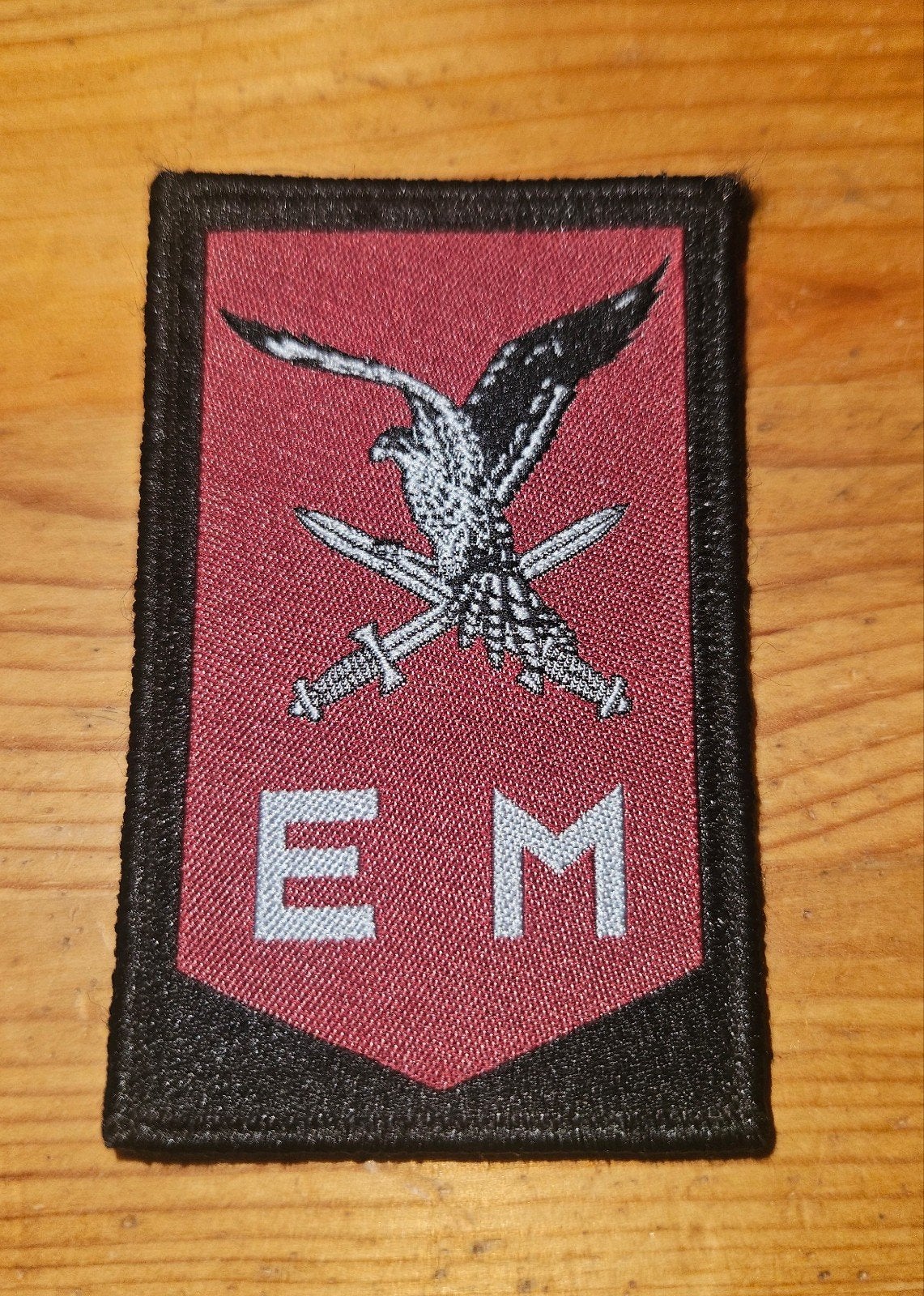 Mouwembleem 11 Luchtmobiele Brigade, Verzamelen, Ophalen of Verzenden, Landmacht, Nederland, Embleem of Badge