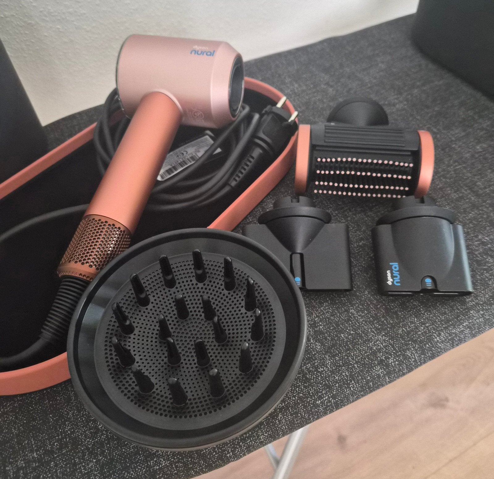 Dyson Supersonic Nural Föhn met opzetstukken en doos, Ophalen of Verzenden, Zo goed als nieuw, Haarverzorging