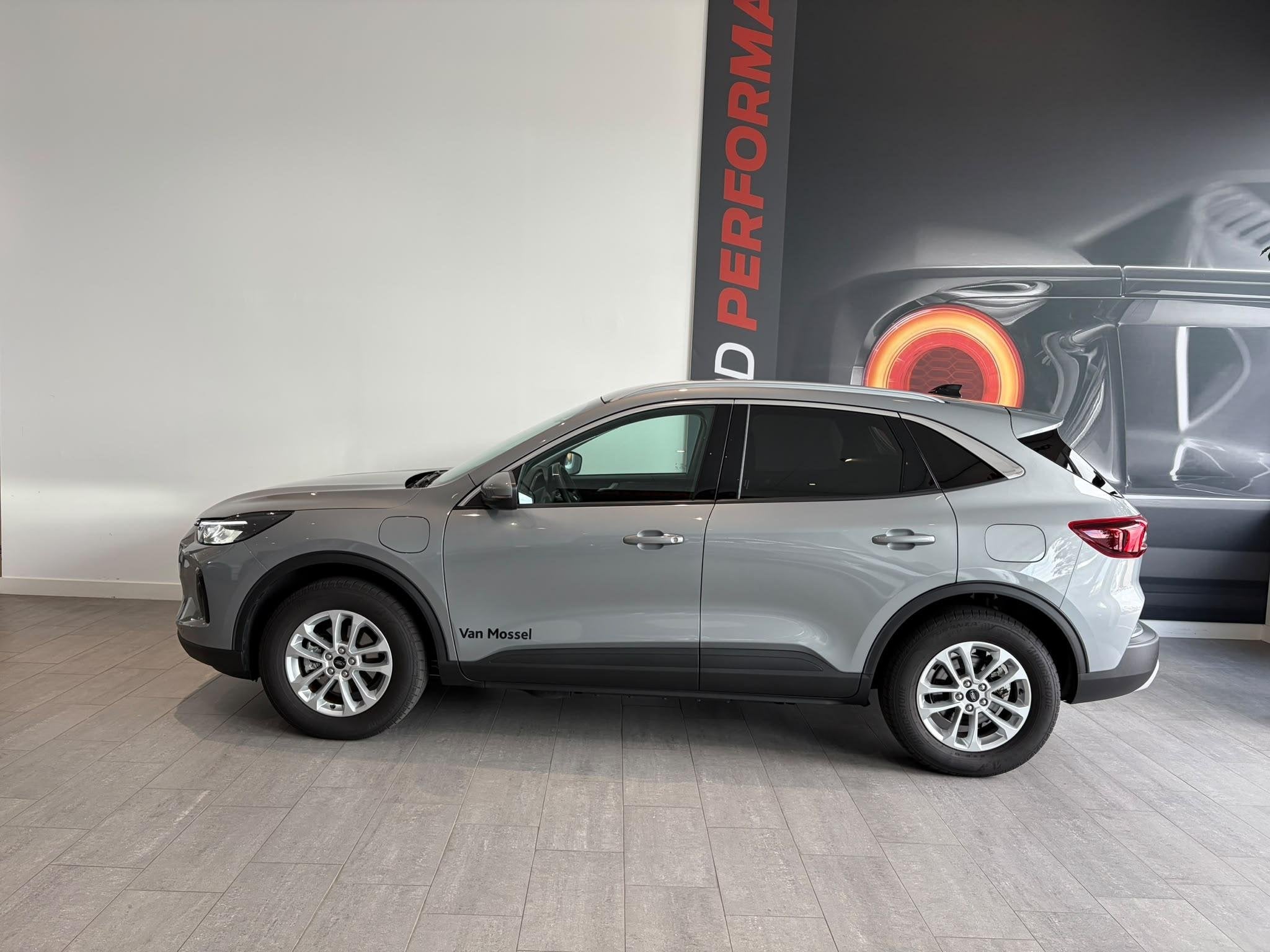 Ford Kuga 2.5 PHEV Titanium | WEGKLAPBARE TREKHAAK | 2.100KG, 12 maanden, Gebruikt, Euro 6, Bedrijf