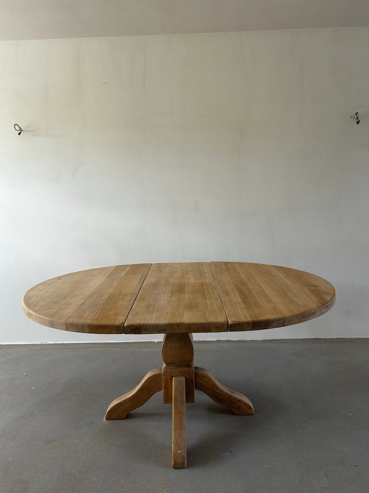 Uitschuifbare ronde eettafel van eikenhout, Ophalen, Gebruikt, 100 tot 150 cm, Vier personen