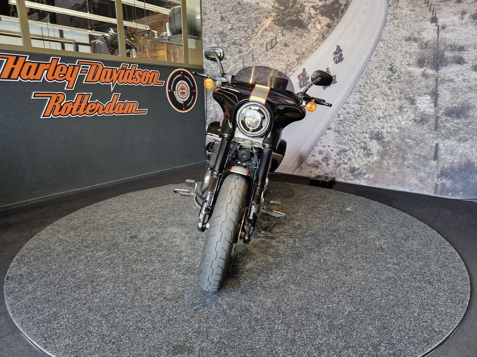 Harley-Davidson FLSB SPORT GLIDE (bj 2021), Motoren, Laan van Vredenoord 33
2289 DA  RIJSWIJK, NL, Bedrijf, Overig, Sales@harleydavidsonrotterdam.nl