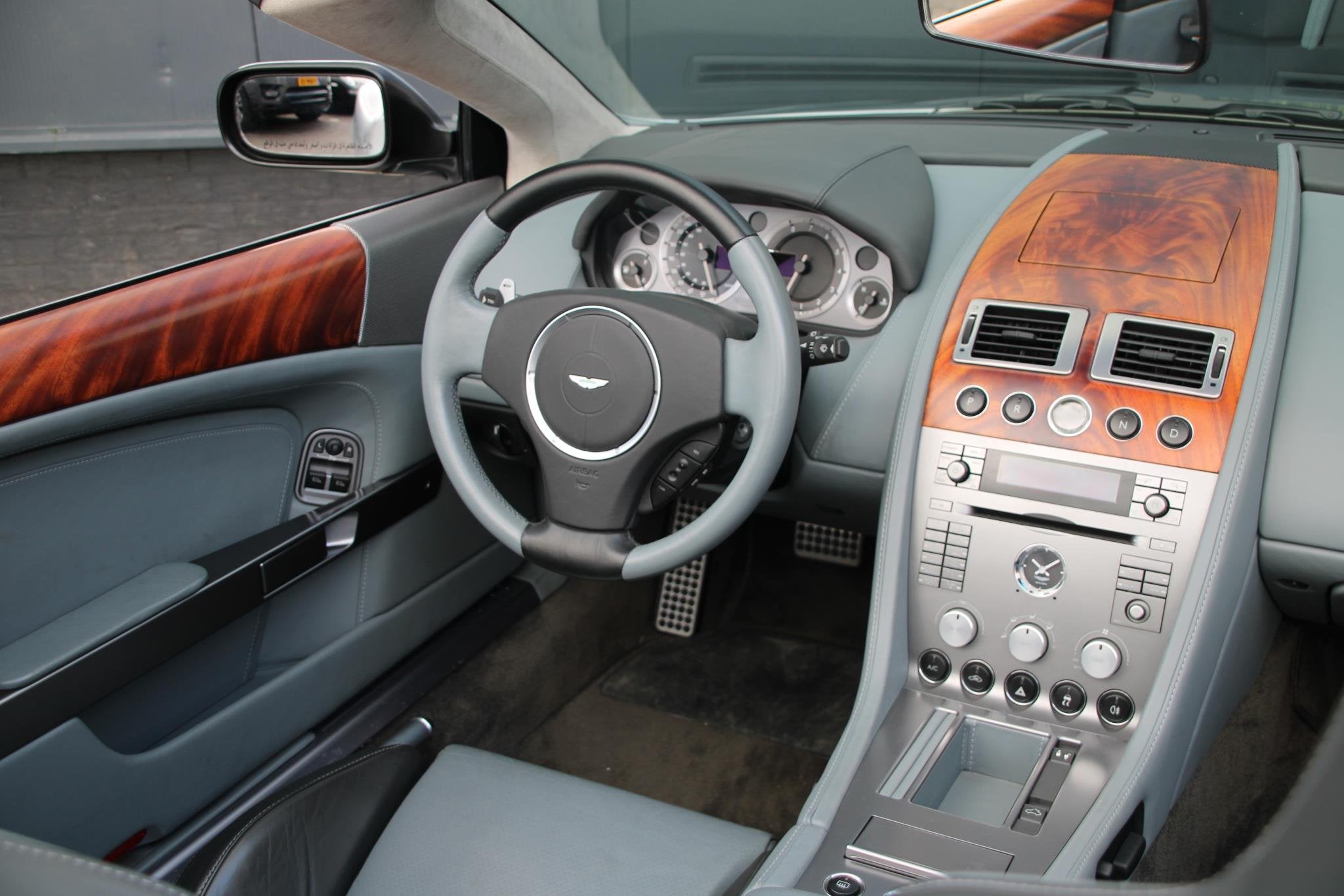 Aston Martin DB9 Volante 5.9 V12 Touchtronic | 450pk | Only, Auto's, Automaat, Dealer onderhouden, Gebruikt, 5935 cc