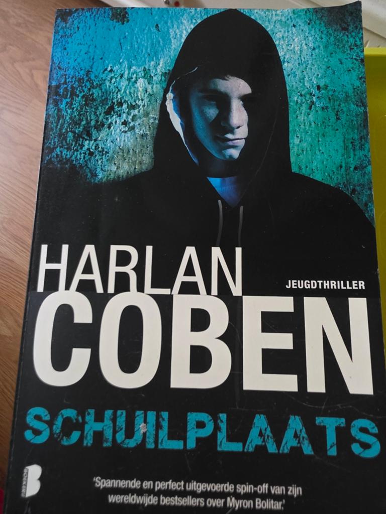 Harlan Coben - Schuilplaats (Jeugdthriller), Ophalen of Verzenden, Gelezen, Harlan Coben, Nederland