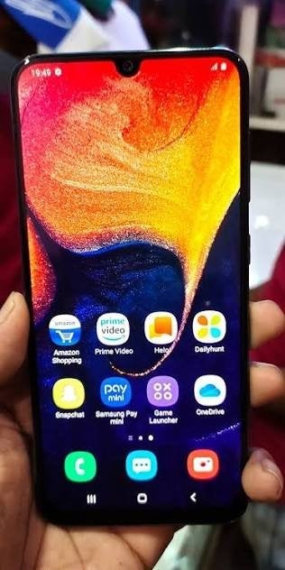 Samsung Galaxy A50 2 stuks, Telecommunicatie, Ophalen, Zwart, Touchscreen, Zo goed als nieuw