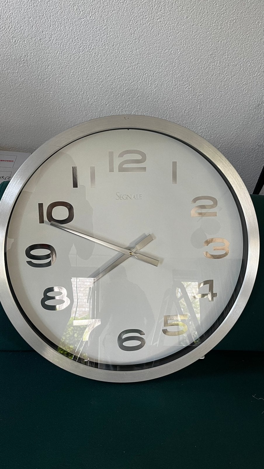 XL klok zilver met wit, Ophalen, Zo goed als nieuw, Wandklok
