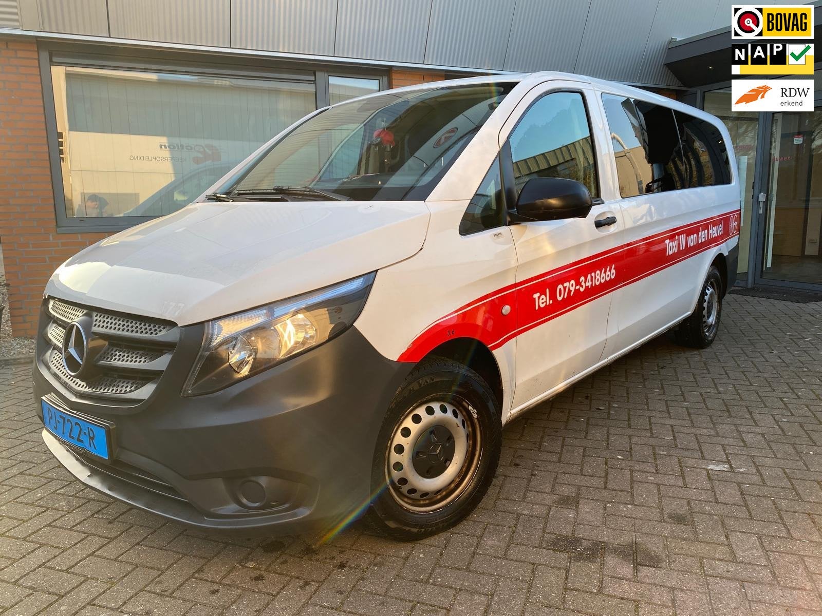 Mercedes-Benz Vito Tourer 109 BlueTEC Base Extra Lang, Voorwielaandrijving, Gebruikt, 255 €/maand, Wit