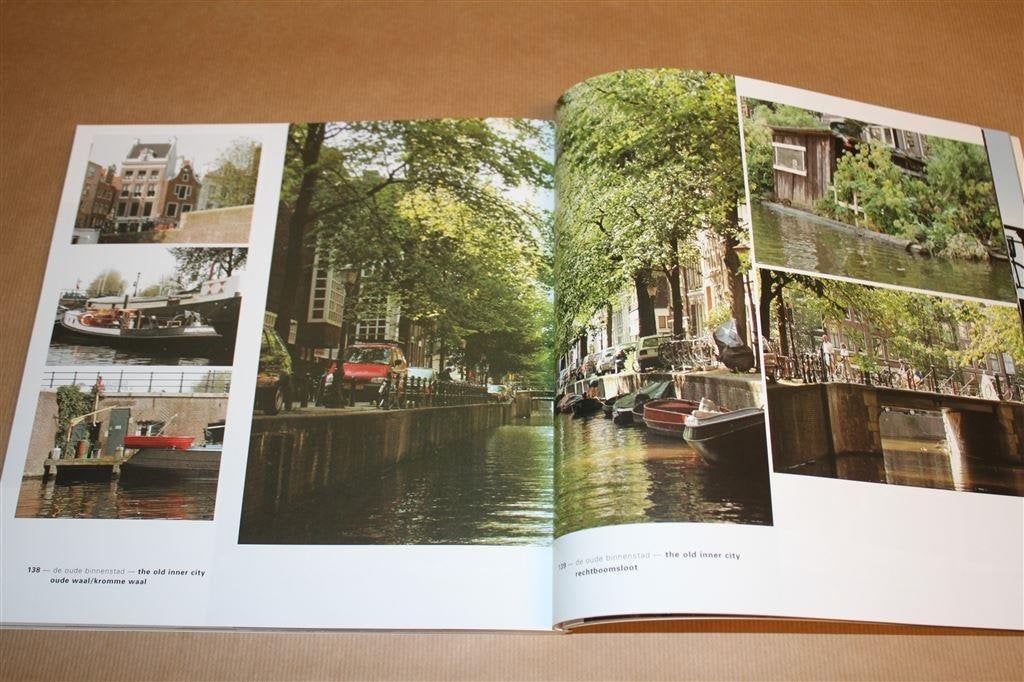 Amsterdam vanaf het water. Amsterdam from the water., Ophalen of Verzenden, Zo goed als nieuw