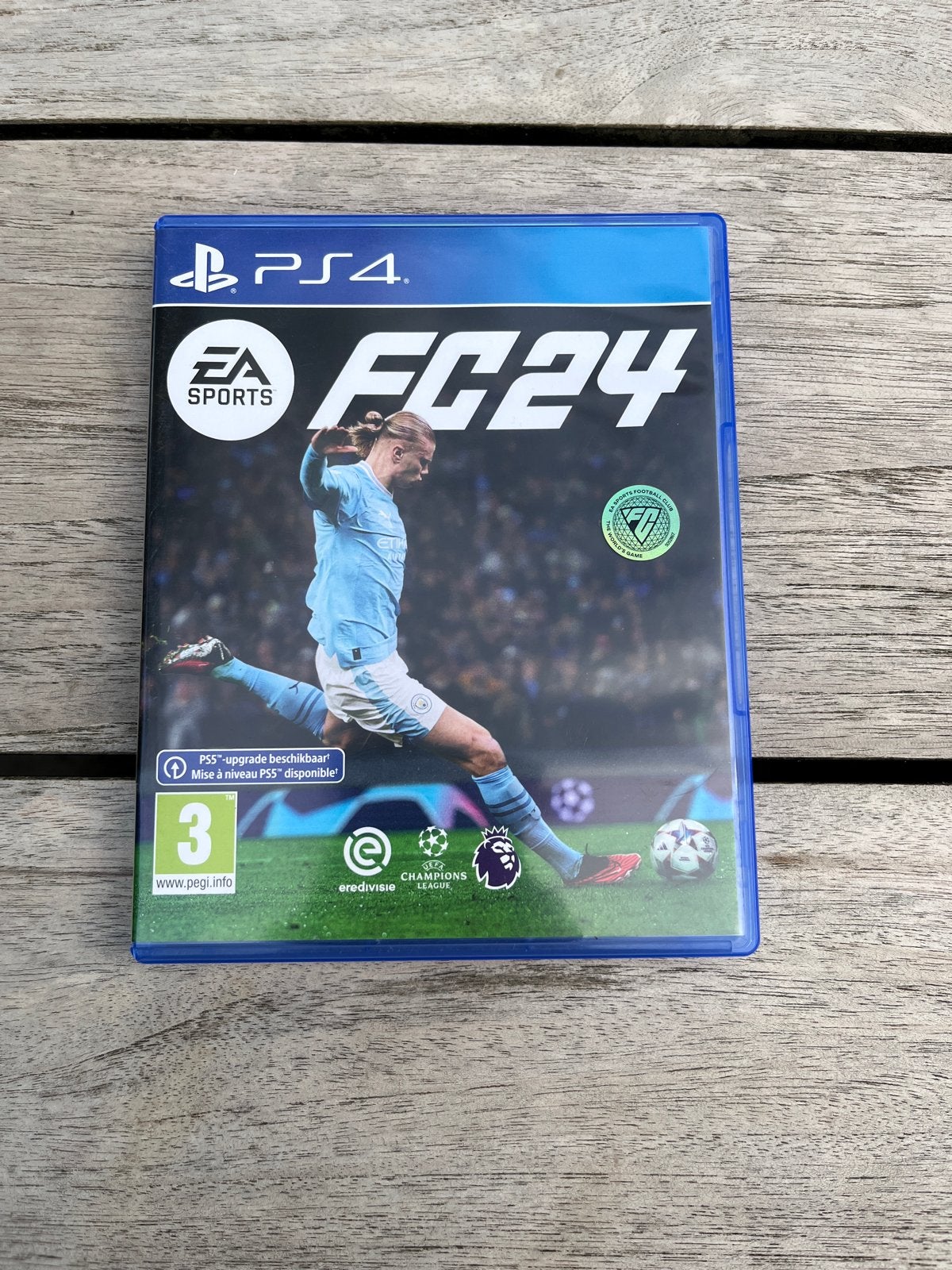 FC24 PS4  (ps 5 ) - Zo goed als nieuw, Eén computer, Ophalen of Verzenden, Zo goed als nieuw, Sport