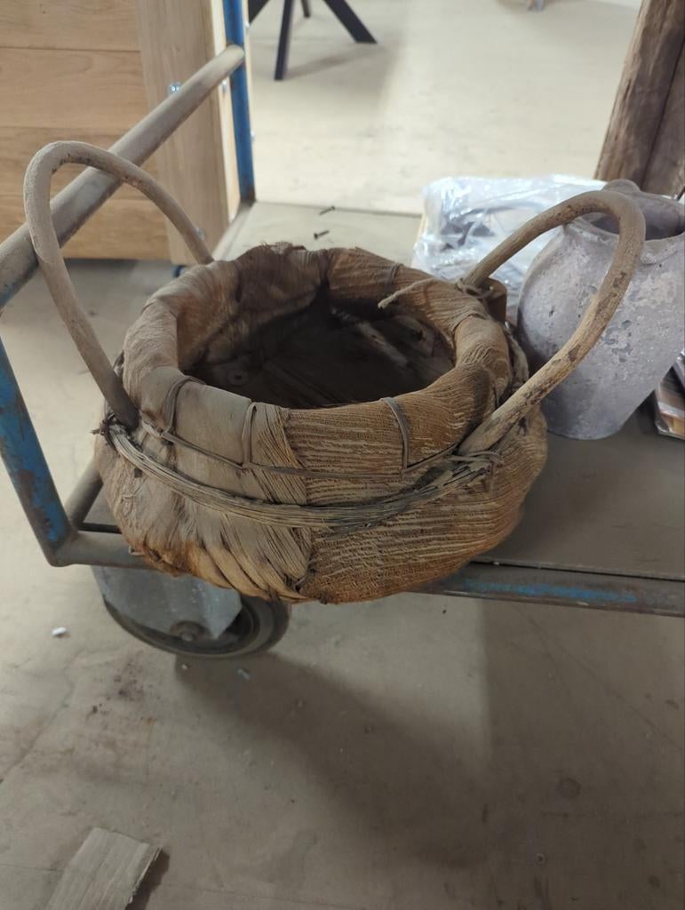Vintage rieten mand met handvatten, Ophalen of Verzenden