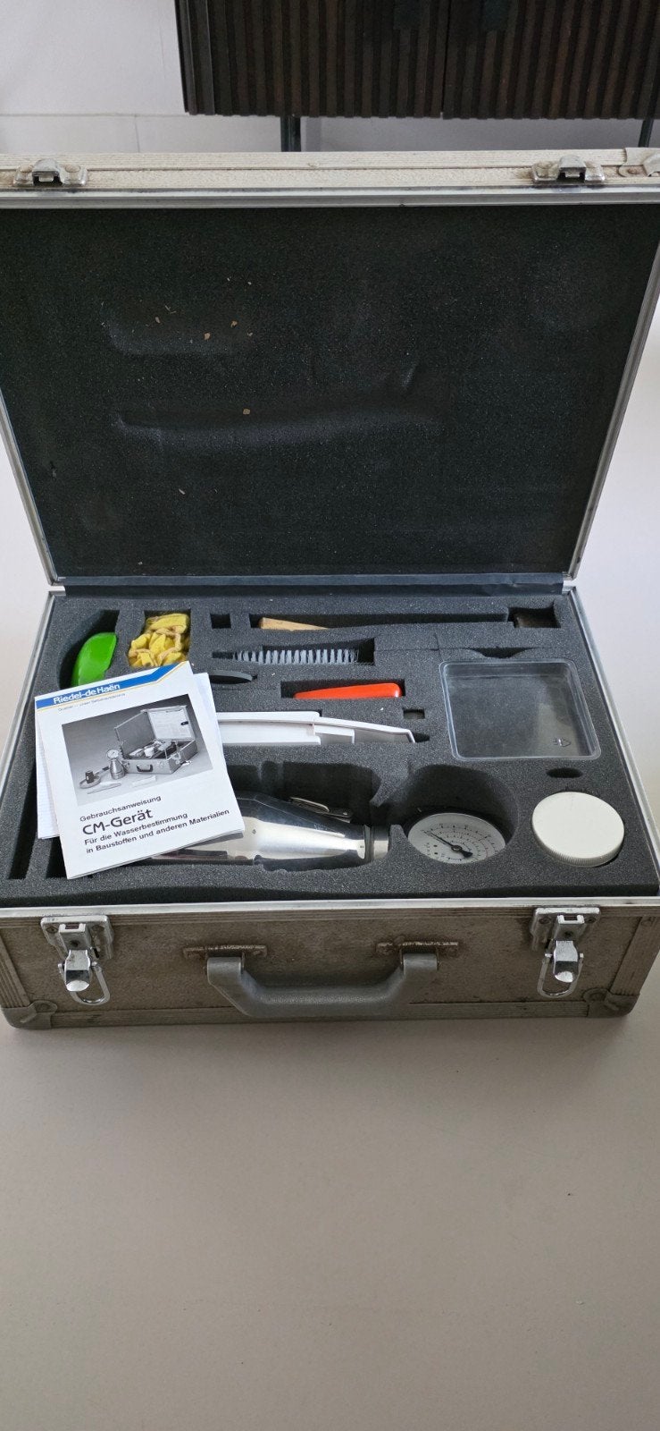Riedel-de Haën | Calciumcarbide Vochtmeter (Klassieker), Doe-het-zelf en Verbouw, Meetapparatuur, Ophalen of Verzenden, Gebruikt