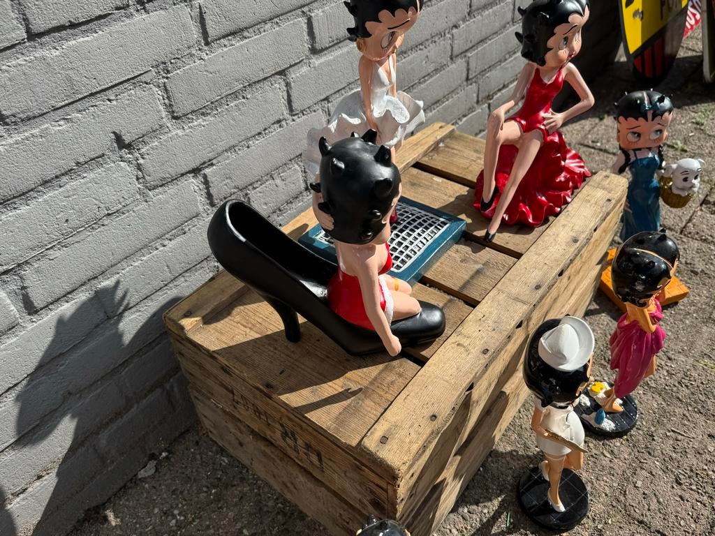 Grote collectie Betty Boop beelden - 7 stuks, Ophalen, Zo goed als nieuw, Mens