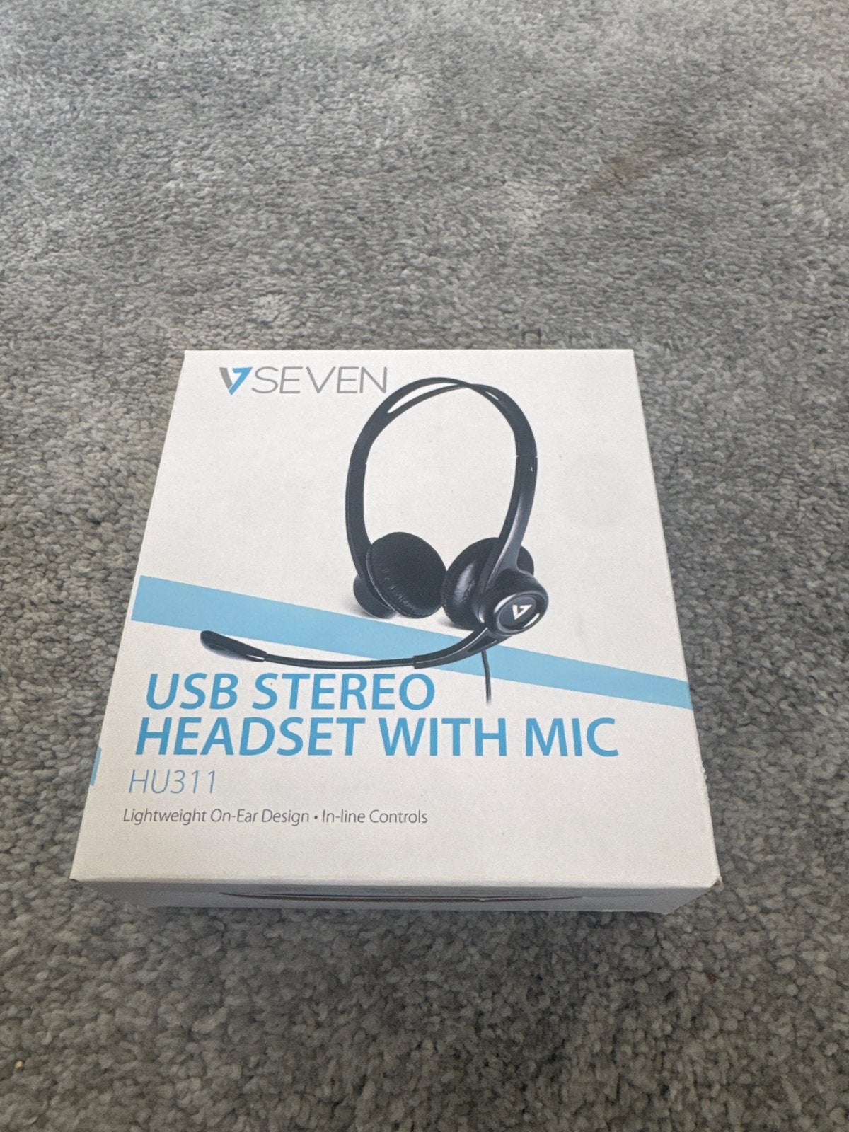 Nieuw: USB Stereo Headset met Microfoon - HU311, Computers en Software, Headsets, Nieuw, On-ear, Ophalen of Verzenden, Volumeregelaar