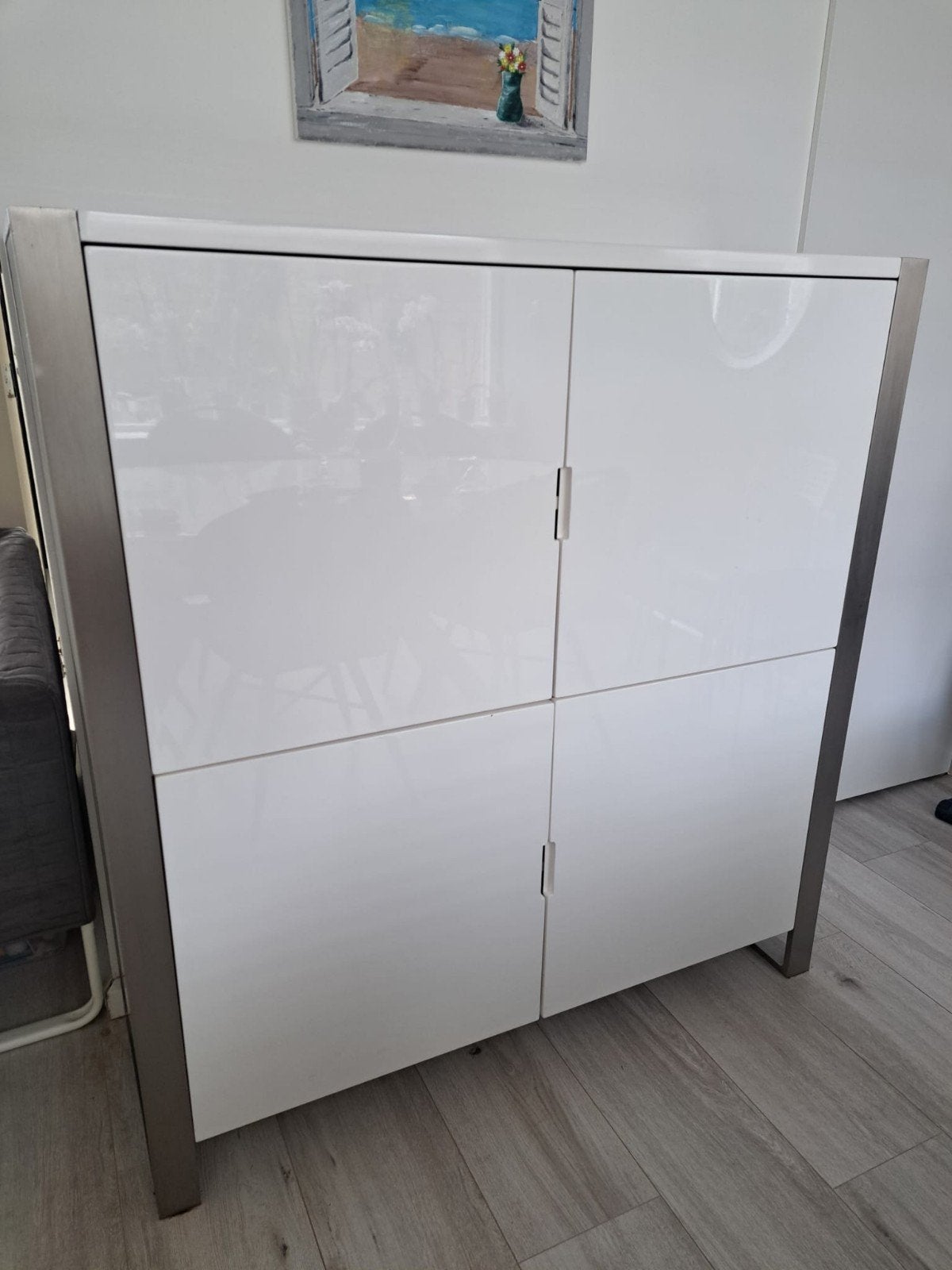 Witte kast met 4 deuren (126×133×45), Ophalen