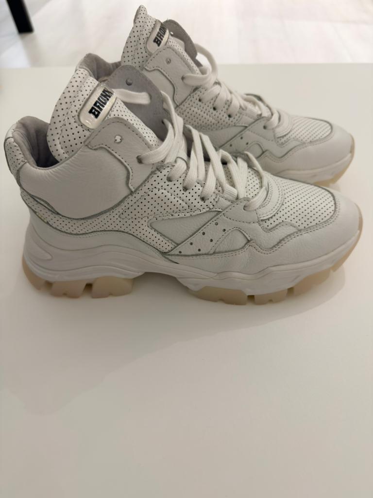 NIEUW! Mooie originele Bronx leren damesschoenen in maat 38, Ophalen of Verzenden, Nieuw, Wit