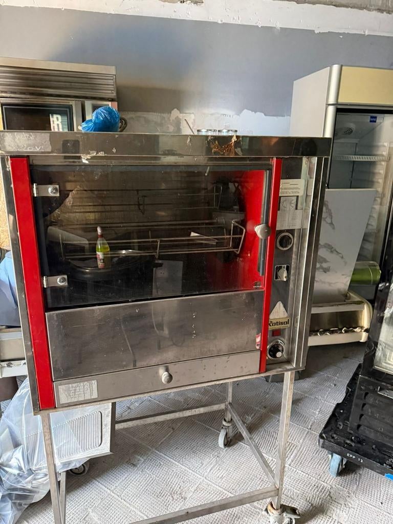 Kippengrill op wielen, Ophalen