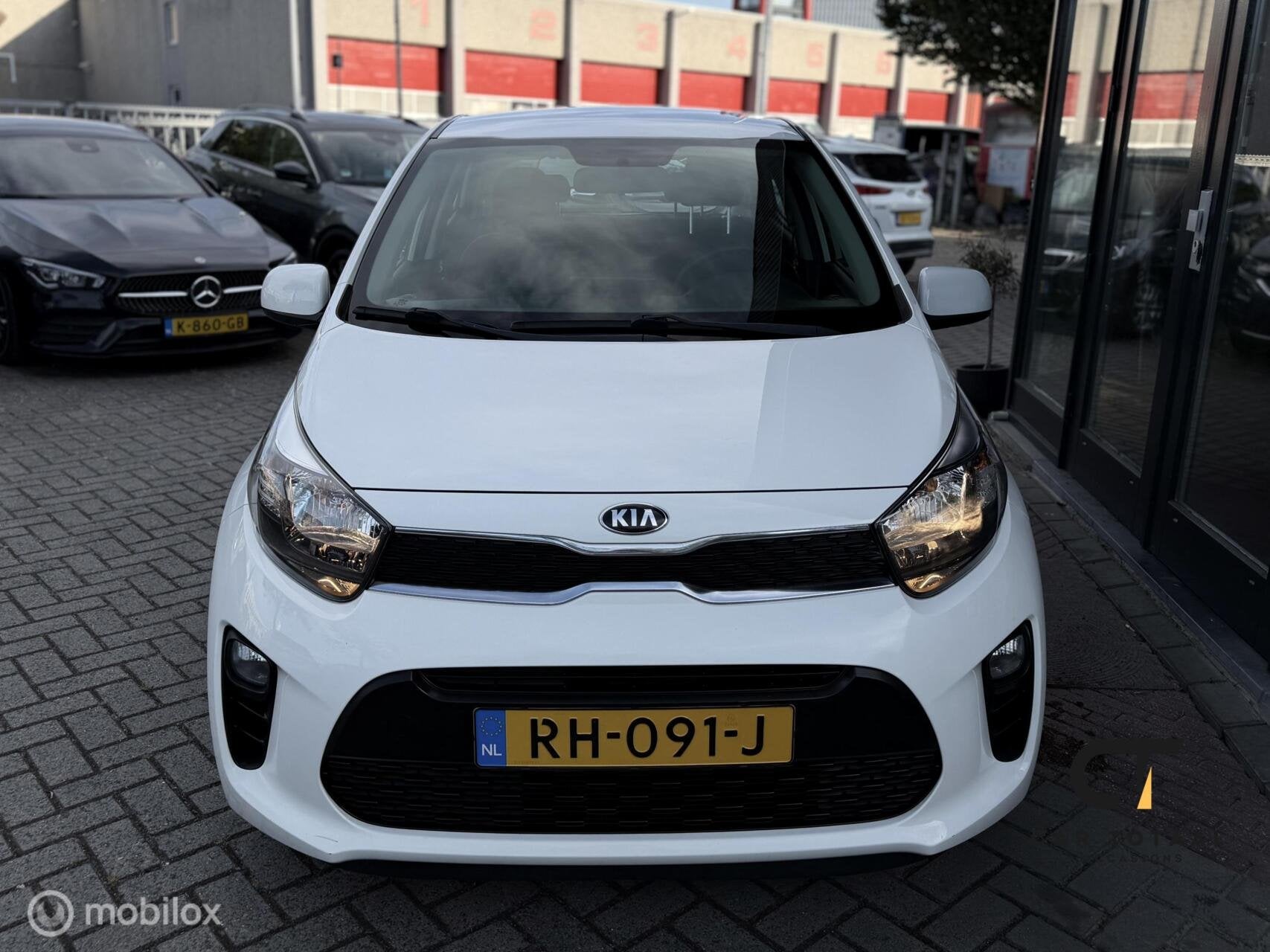 Kia Picanto 1.0 CVVT ComfortPlusLine Navigator|CARPLAY|CAM|A, Auto's, Voorwielaandrijving, Gebruikt, Euro 6, 4 stoelen