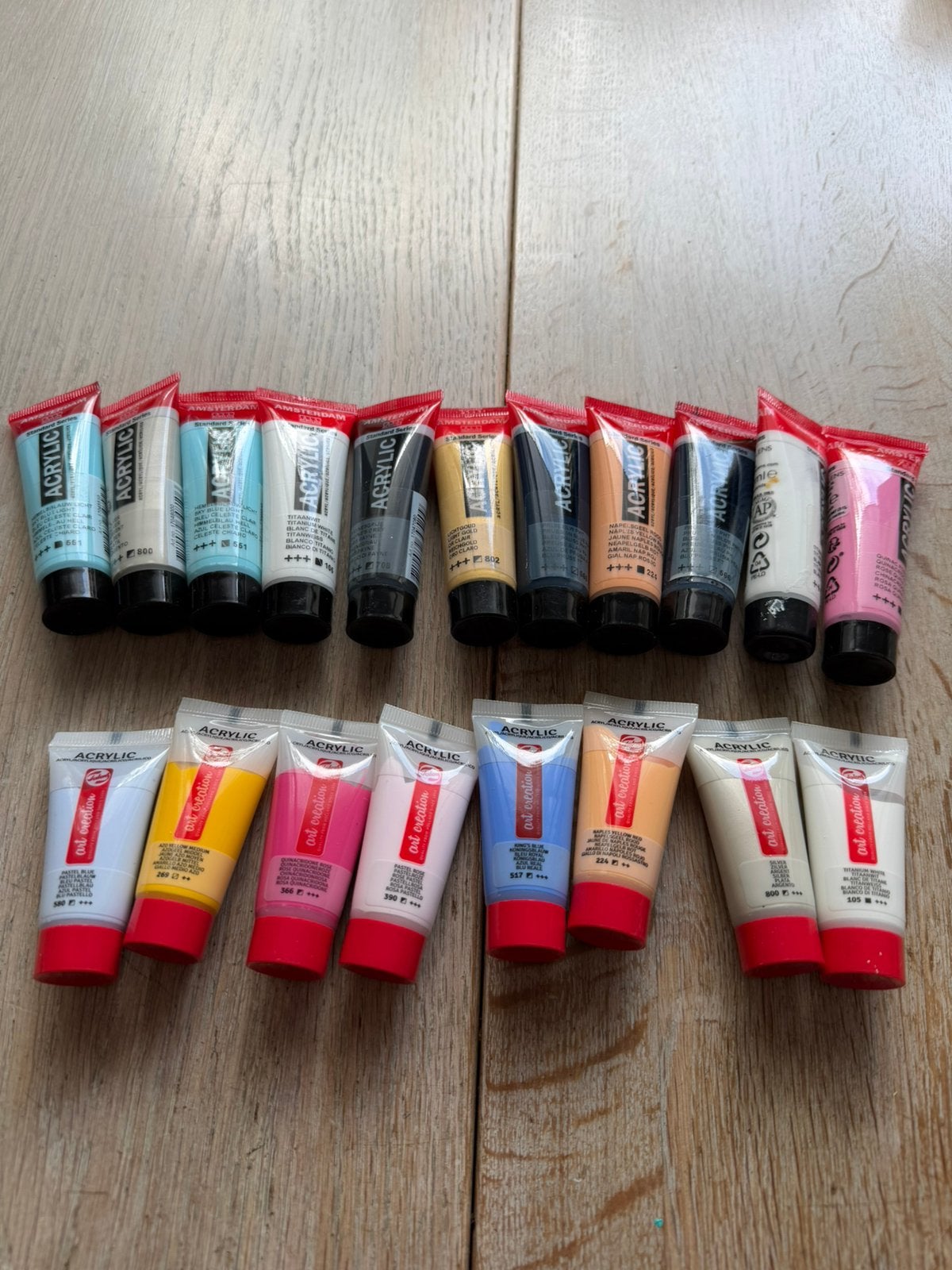 Nieuwe/bijna nieuwe acryl verftubetjes 20 en 12 ml, Verzenden, Zo goed als nieuw, Acrylverf