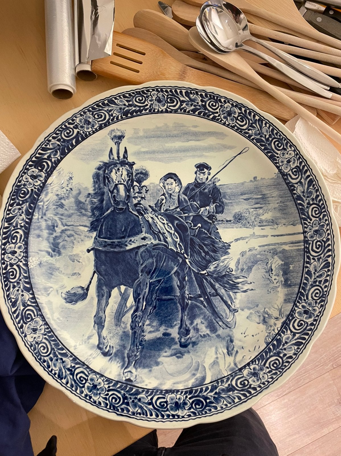 Delfts blauw Bord  uit belgie 40 cm, Ophalen of Verzenden