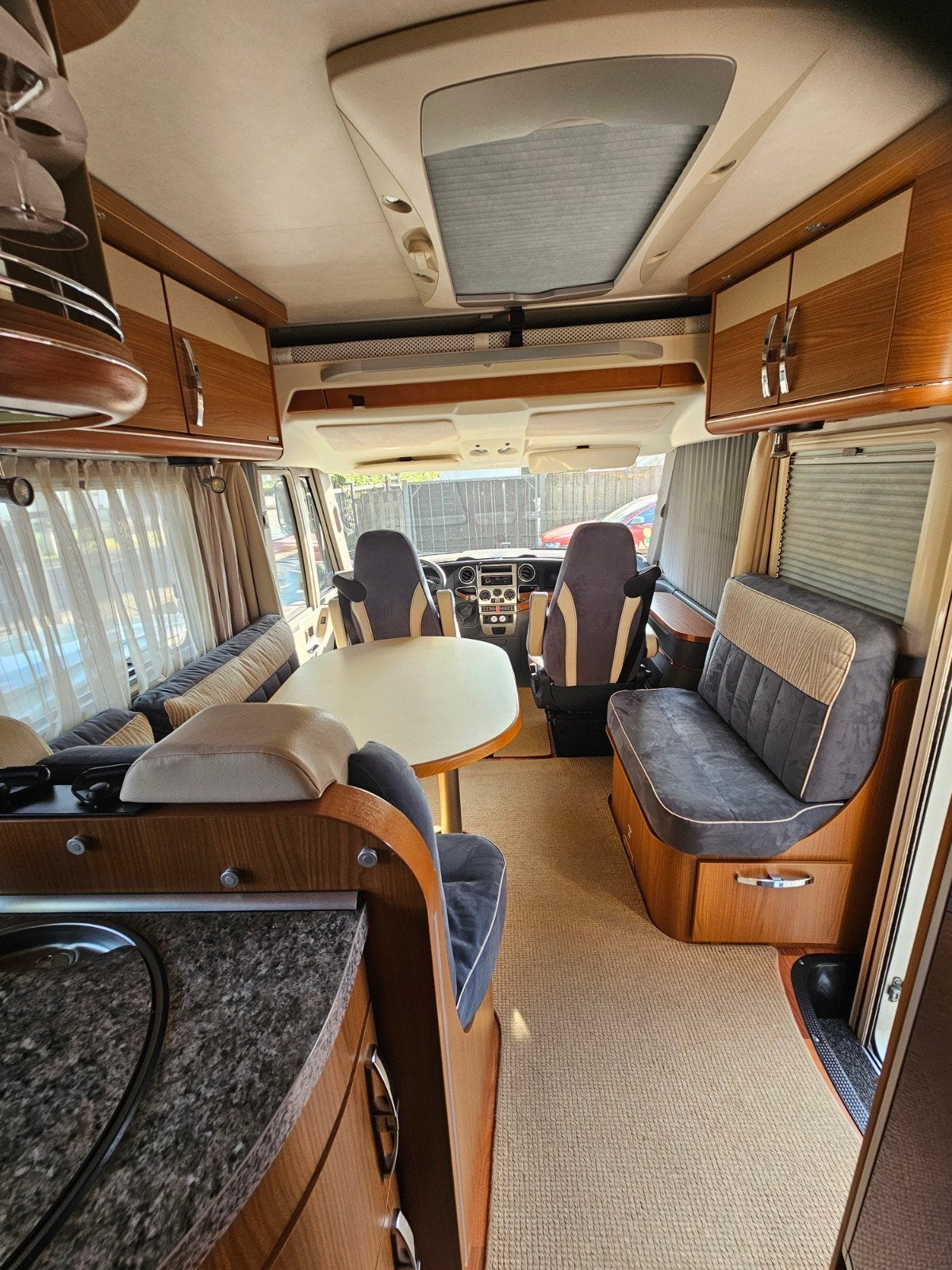 Unieke Hymer B779XL Liner | Iveco Semiautomaat | Luchtvering, Integraal, Achteruitrijcamera, Half-automaat, Vloeistofverwarming