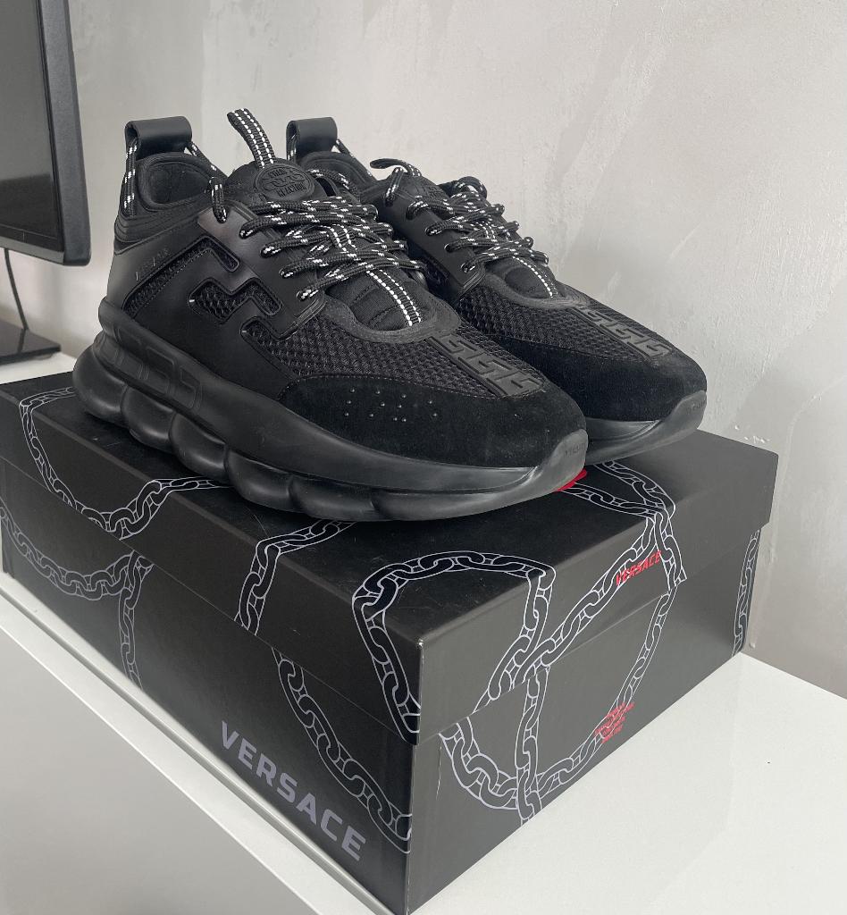 Versace Chain Reaction Sneakers – Maat 43, Kleding | Heren, Schoenen, Zwart, Ophalen of Verzenden, Versace, Sneakers of Gympen