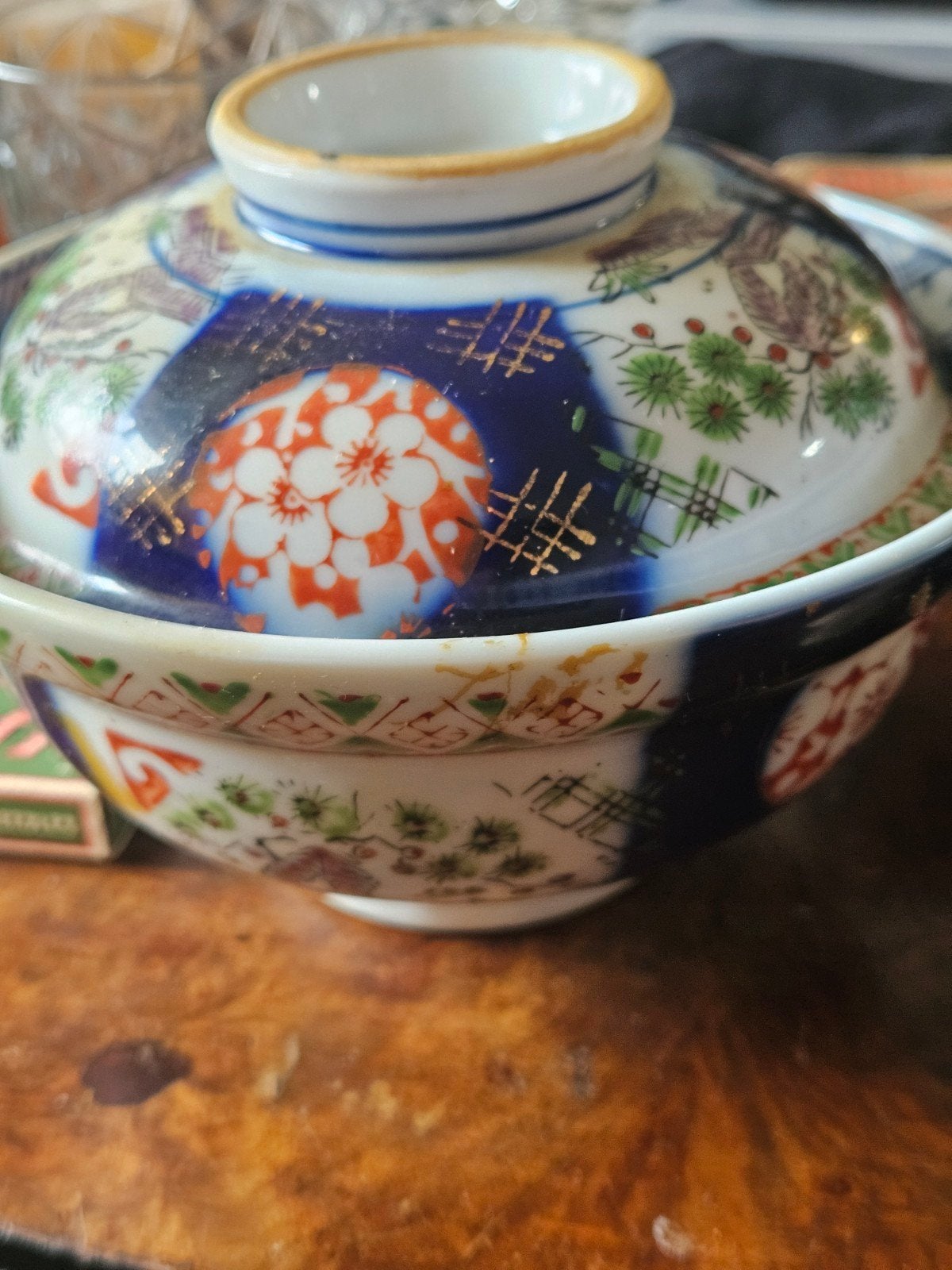 Antieke Chinese kom met deksel en borden, handgeschilderd, Ophalen of Verzenden