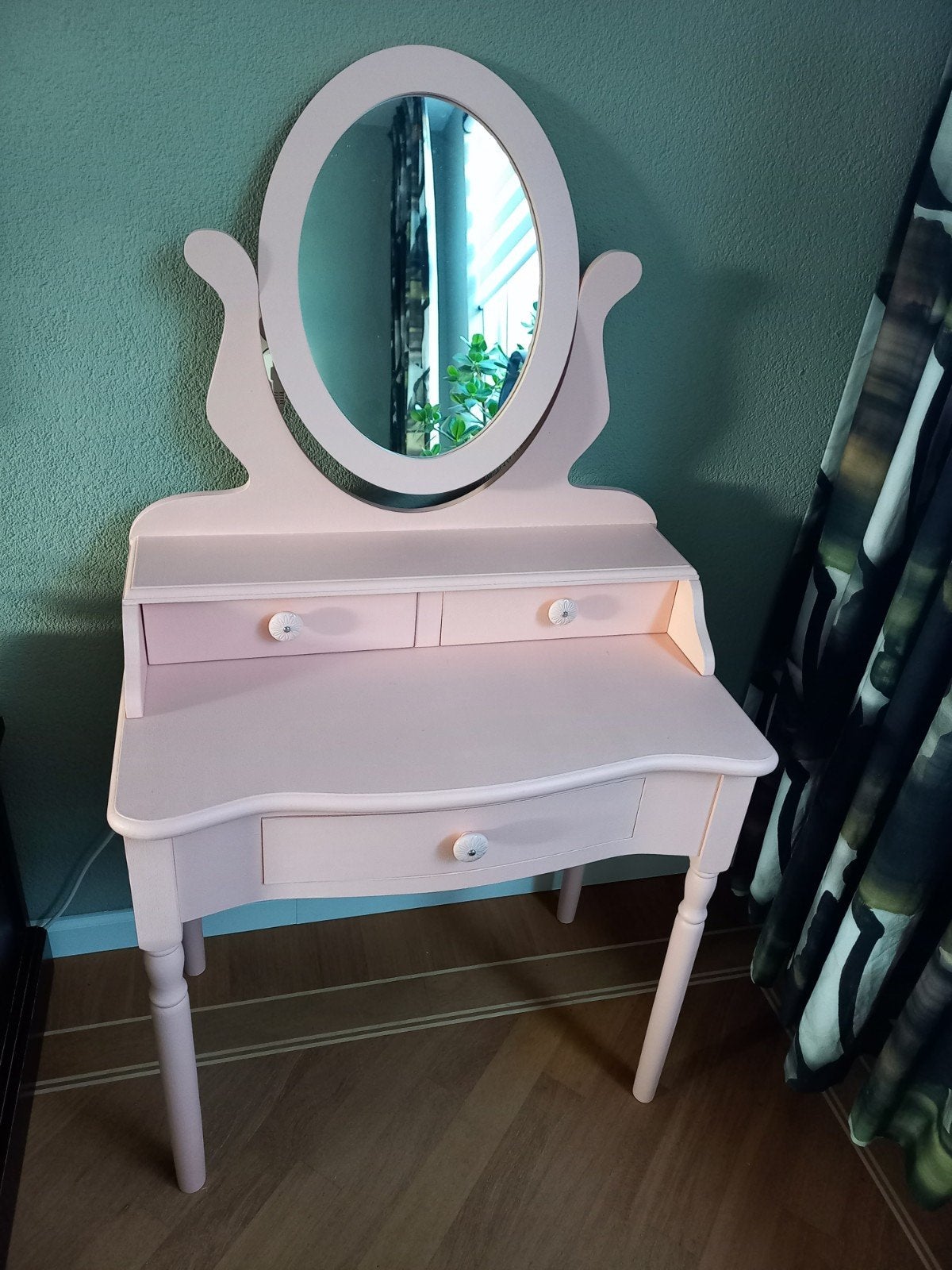 Kinder make-up tafel, Huis en Inrichting, Tafels | Kaptafels, Zo goed als nieuw, 100 tot 150 cm, 50 tot 100 cm, Ophalen