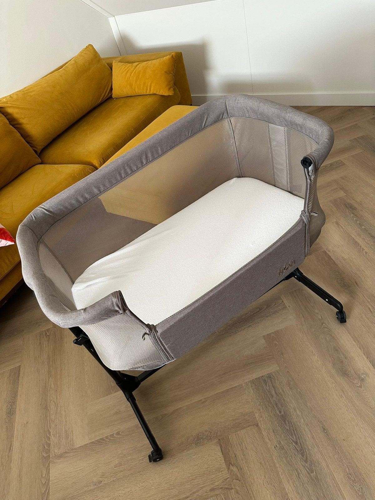Co-sleeper Novi at home Kyra air + hazelmelange (beige), Kinderen en Baby's, Babywiegjes en Ledikanten, Ophalen, Gebruikt, Wieg